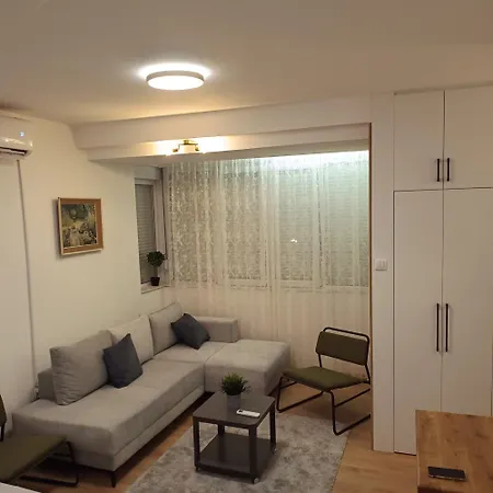 Sarina Garsonjera * ארנדלובאץ'