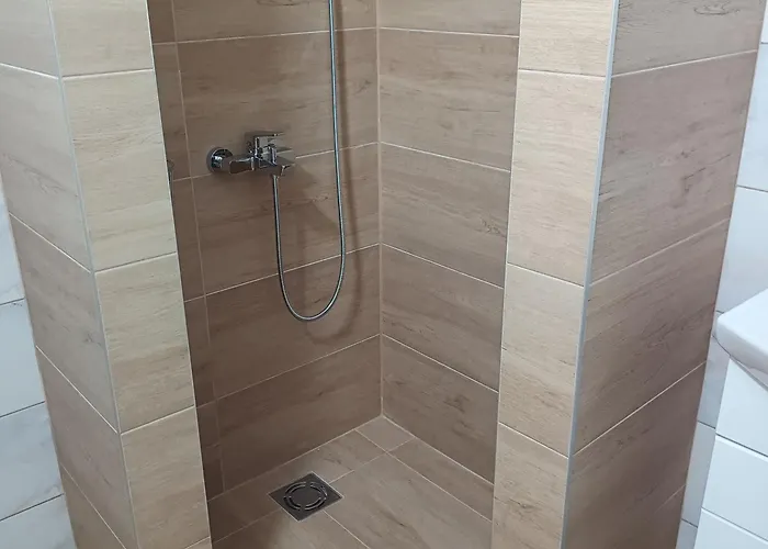 Sarina Garsonjera דירה ארנדלובאץ'