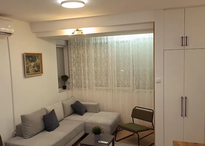 Sarina Garsonjera * ארנדלובאץ'